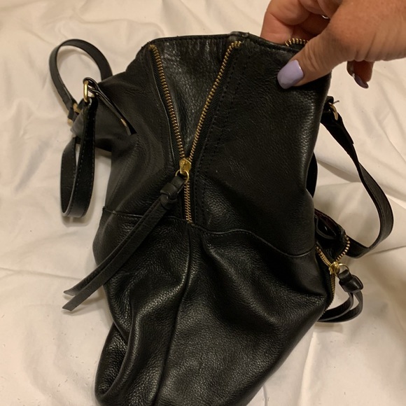 Kooba Genuine Black Leather Bag with Side Zippers to optionally increase size - Picture 4 of 5